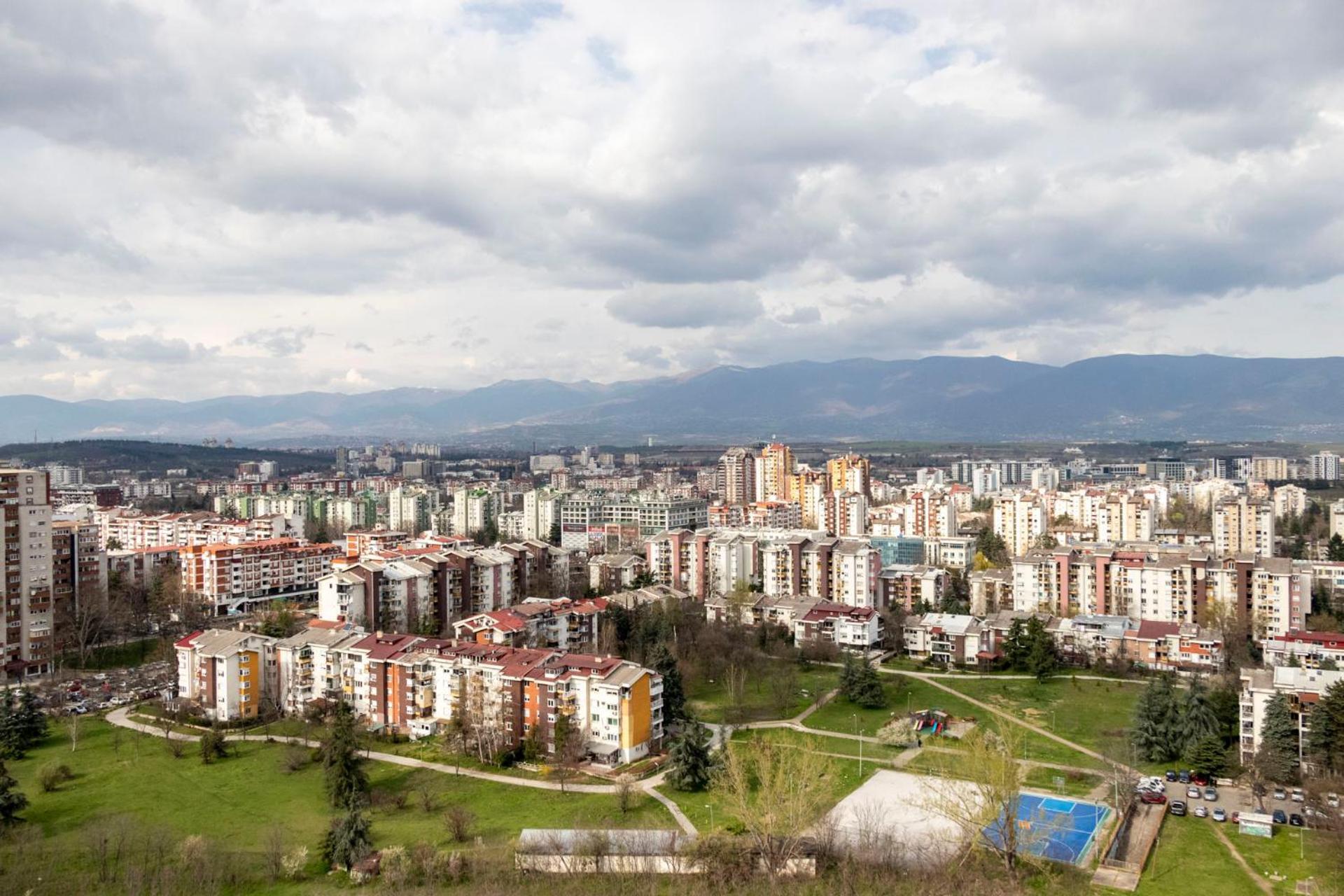 Luxury Condos On 18Th, 3Rd, 5Th Floor With Pool, Fitness, Parking Included Скопье Экстерьер фото