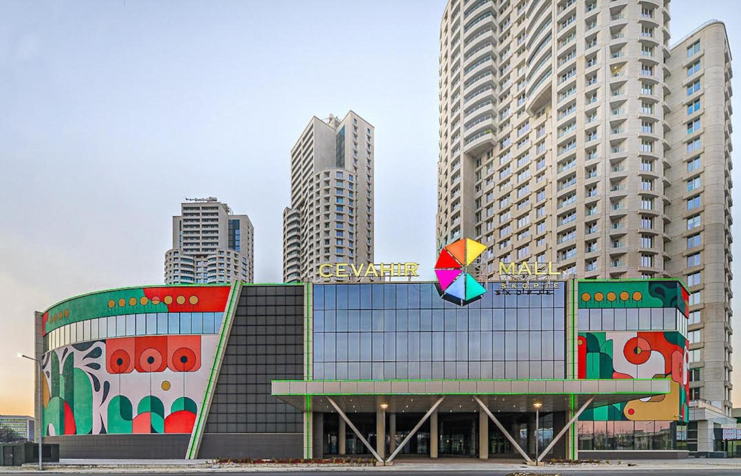 Luxury Condos On 18Th, 3Rd, 5Th Floor With Pool, Fitness, Parking Included Скопье Экстерьер фото
