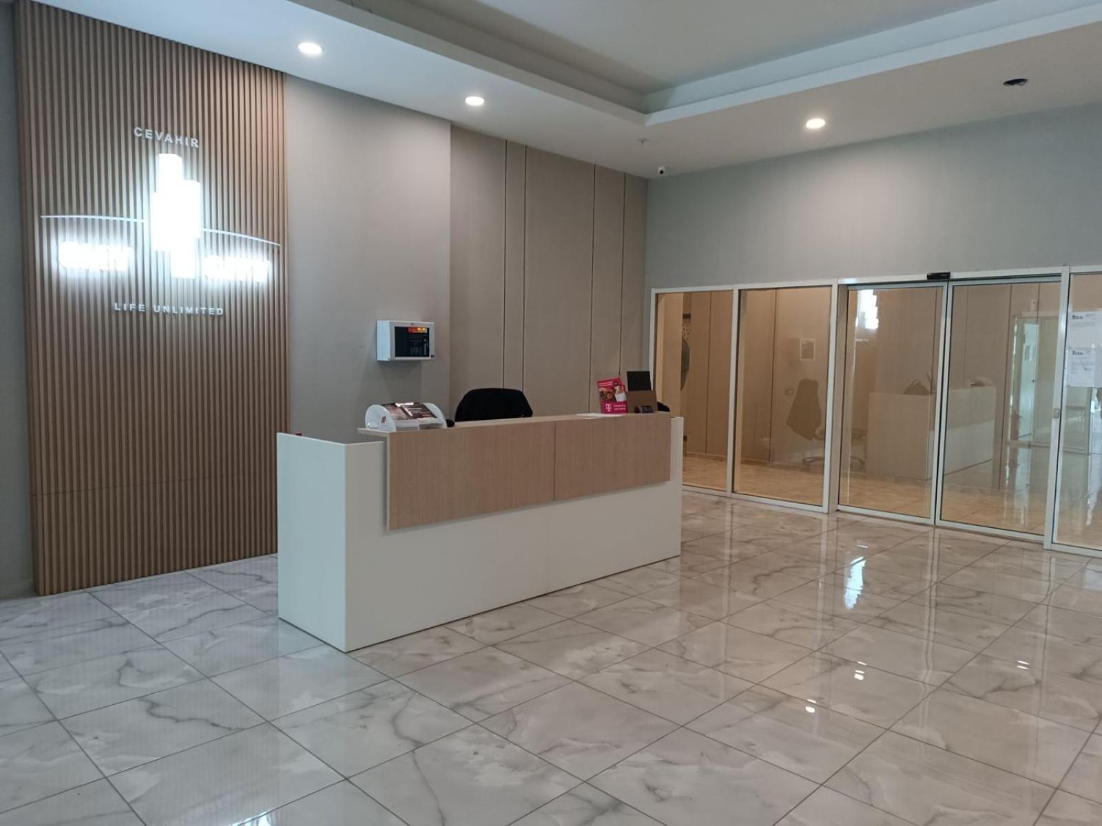 Luxury Condos On 18Th, 3Rd, 5Th Floor With Pool, Fitness, Parking Included Скопье Экстерьер фото