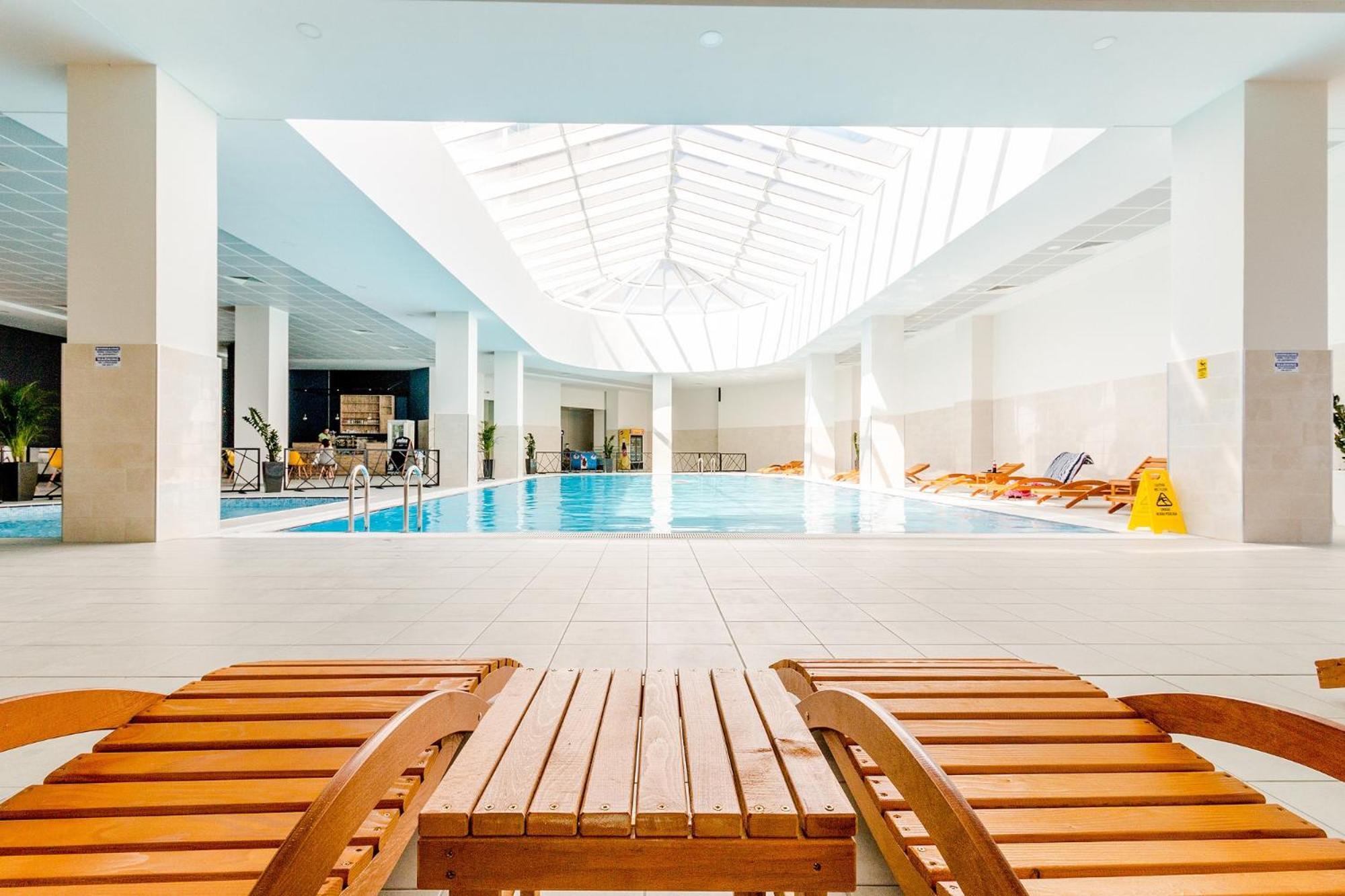 Luxury Condos On 18Th, 3Rd, 5Th Floor With Pool, Fitness, Parking Included Скопье Экстерьер фото
