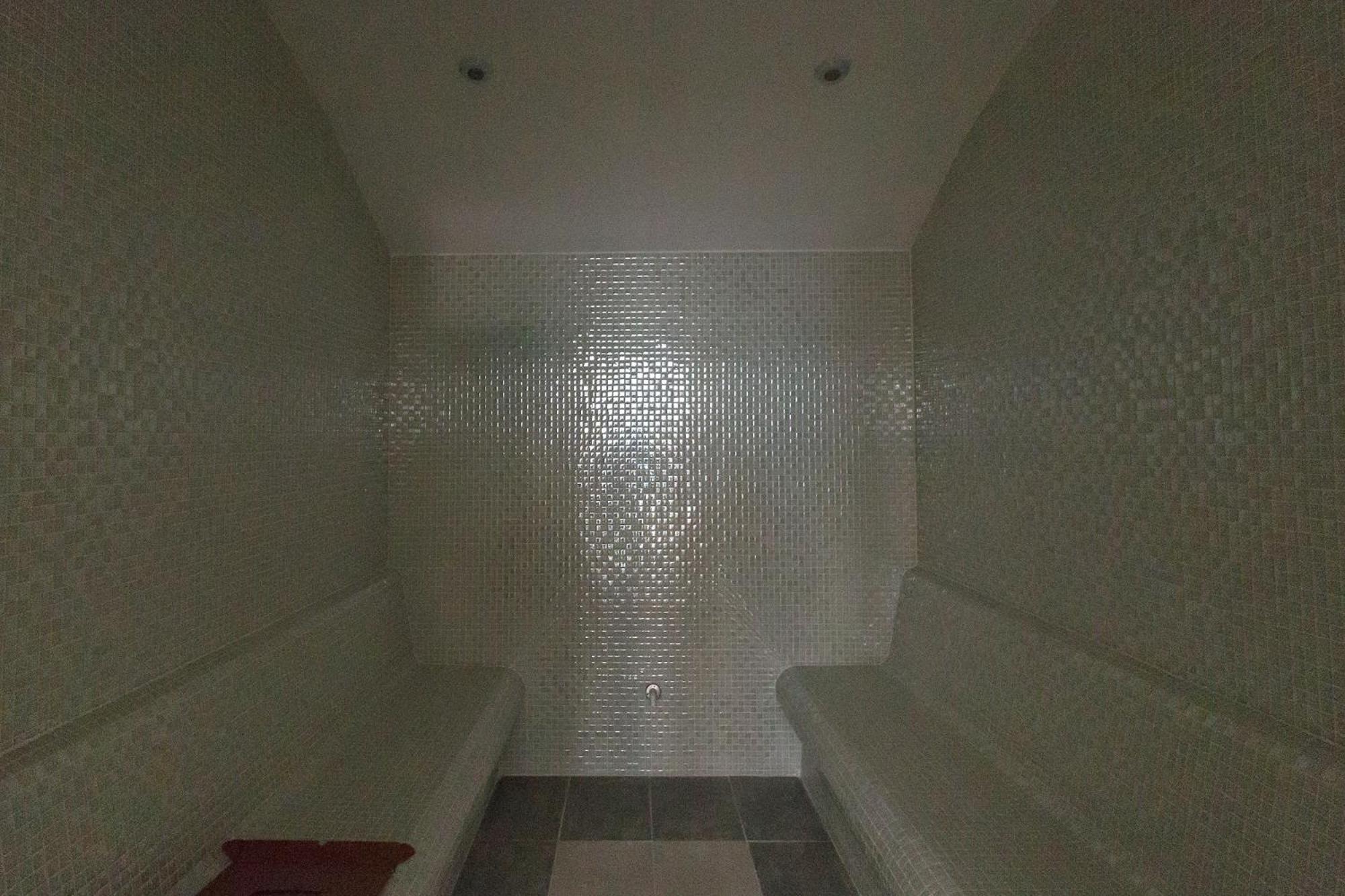 Luxury Condos On 18Th, 3Rd, 5Th Floor With Pool, Fitness, Parking Included Скопье Экстерьер фото