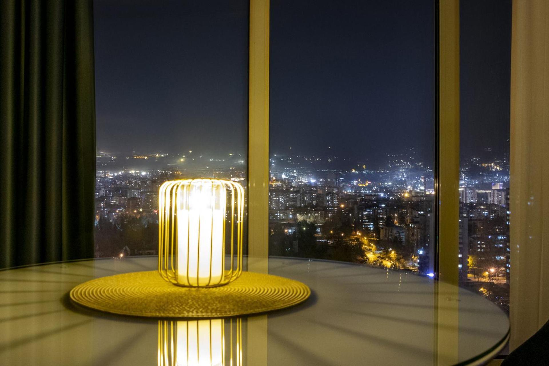 Luxury Condos On 18Th, 3Rd, 5Th Floor With Pool, Fitness, Parking Included Скопье Экстерьер фото