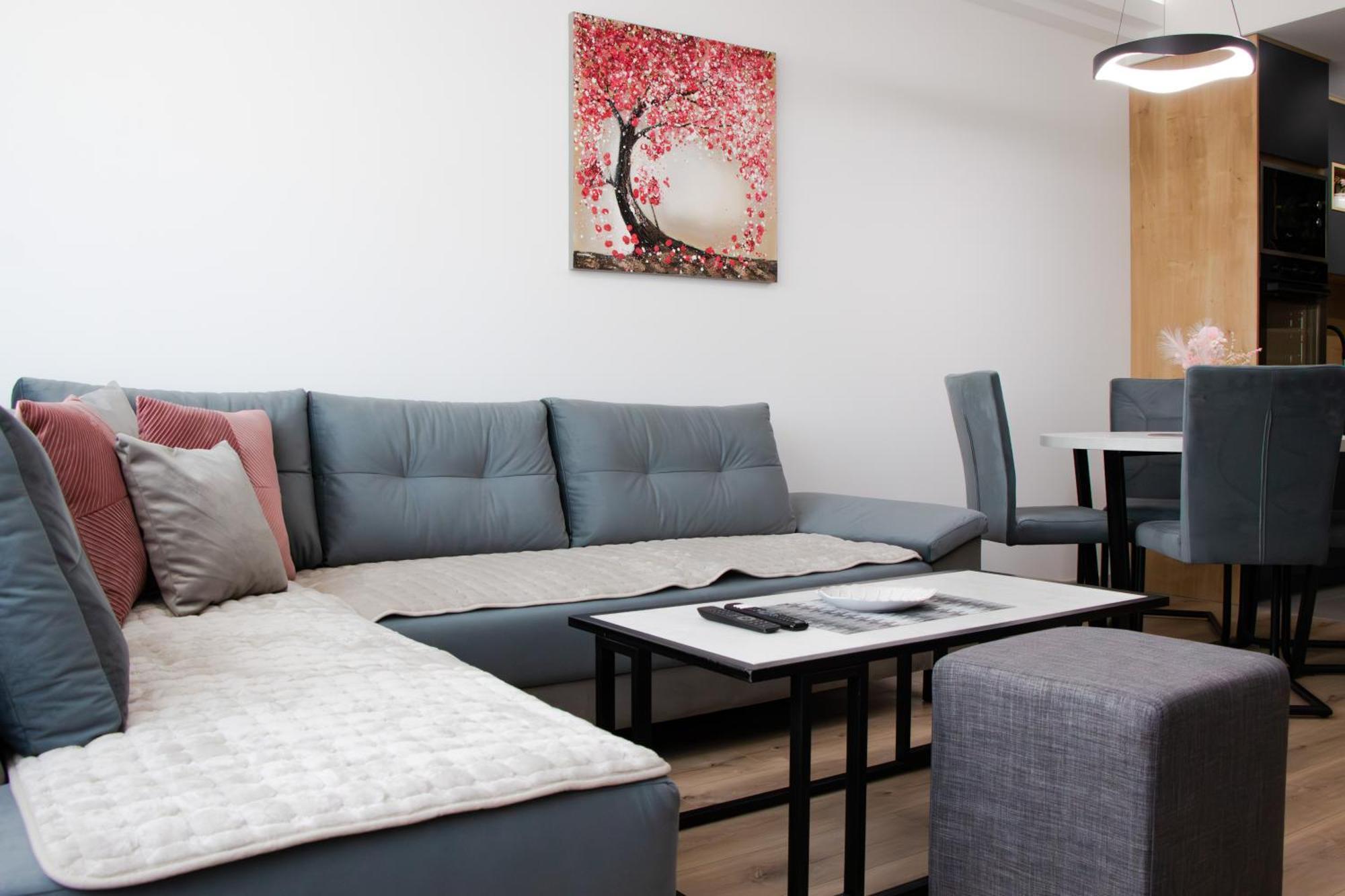 Luxury Condos On 18Th, 3Rd, 5Th Floor With Pool, Fitness, Parking Included Скопье Экстерьер фото